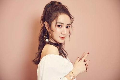 小娅网红,揭秘网络红人的崛起之路